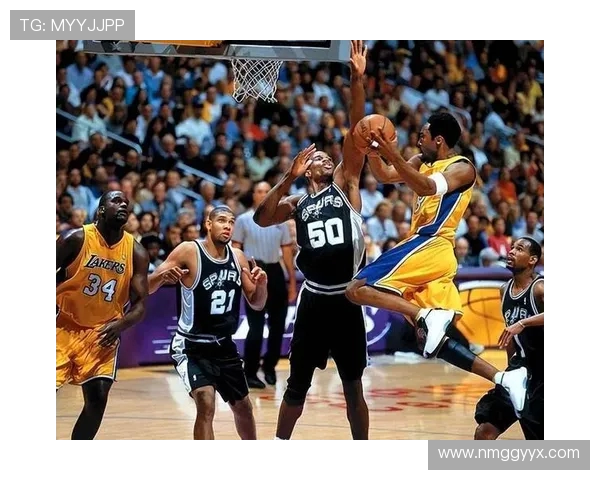 巴克利与罗宾逊的巅峰对决：篮球传奇的荣耀与挑战之路